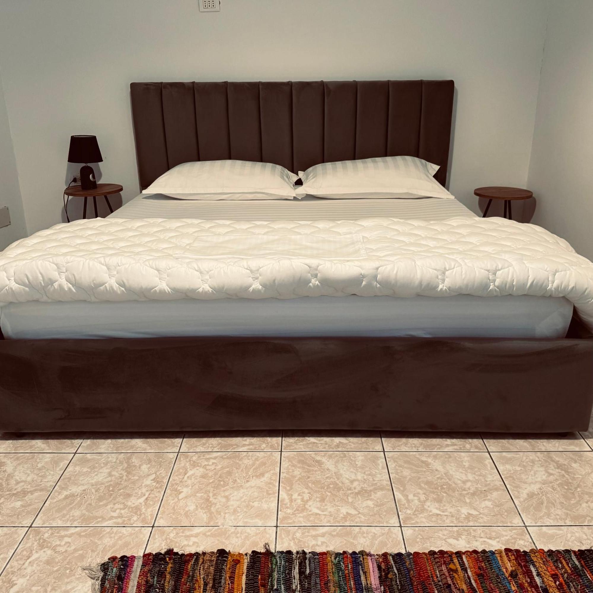 Hi5 Rooms Tirana Bagian luar foto