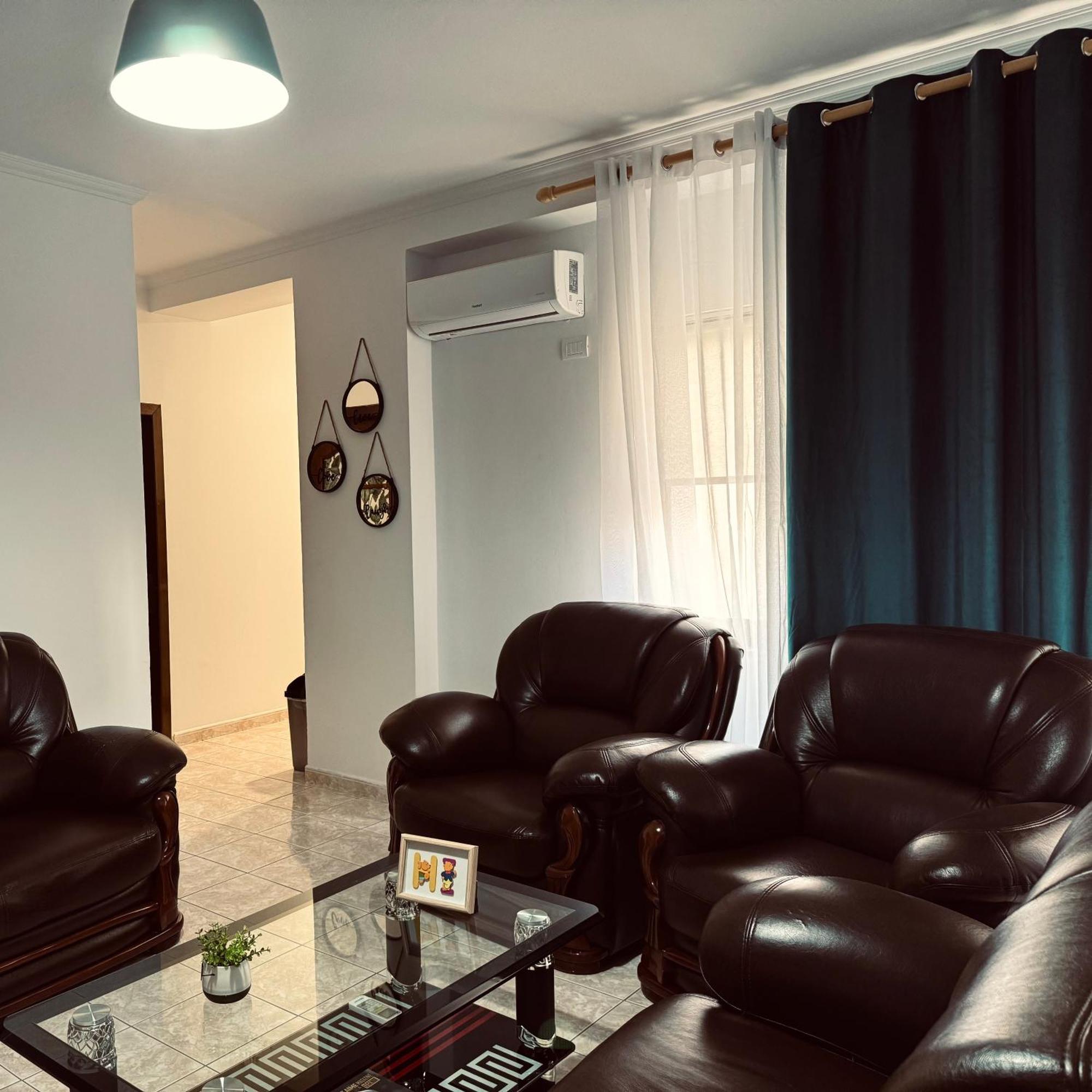 Hi5 Rooms Tirana Bagian luar foto